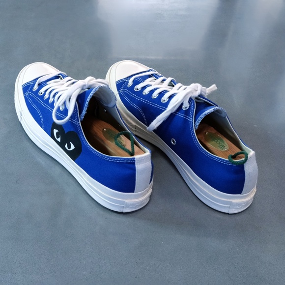 Comme des Garçons PLAY Chuck Taylors - Picture 2 of 8